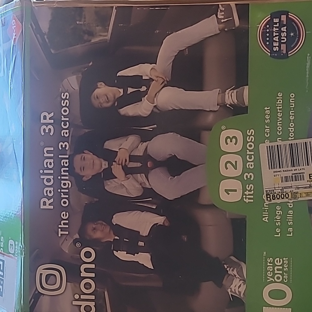 Diono car seat,,,,brand new just never used it paid 200 for ir,,asking 100